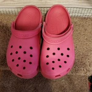 Women's 6 crocs